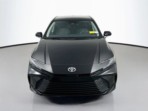 Used 2025 Toyota Camry LE FWD image 2