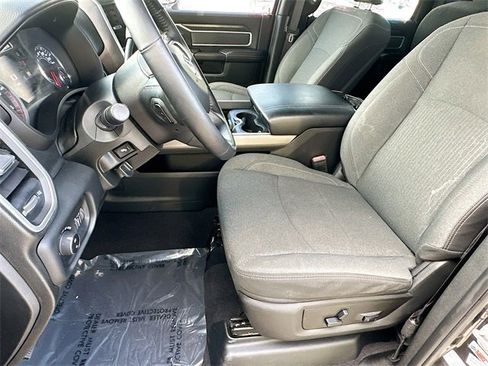 Used 2020 RAM 2500 Big Horn w/ Level 2 Equipment Group image 9