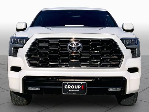 Used 2023 Toyota Sequoia Platinum AWD/4WD image 4