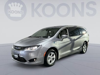 Used 2017 Chrysler Pacifica Touring Plus