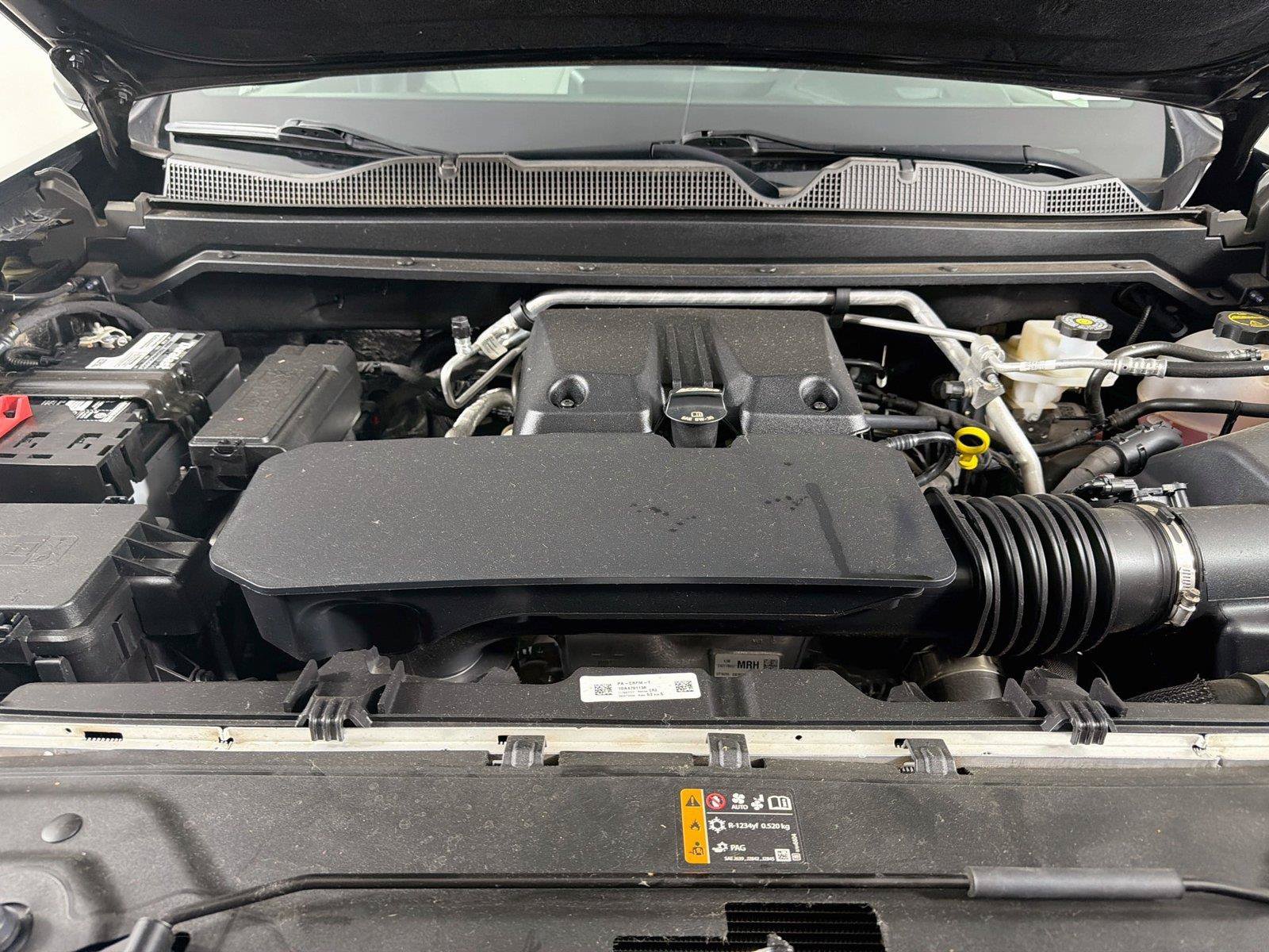Used 2024 Chevrolet Colorado ZR2 w/ ZR2 Convenience Package III AWD/4WD image 28