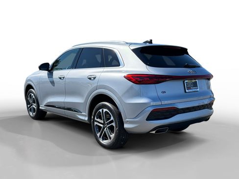 New 2025 Audi Q5 Premium Plus image 3