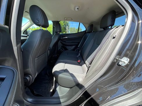 Used 2024 Buick Encore GX Preferred FWD image 17