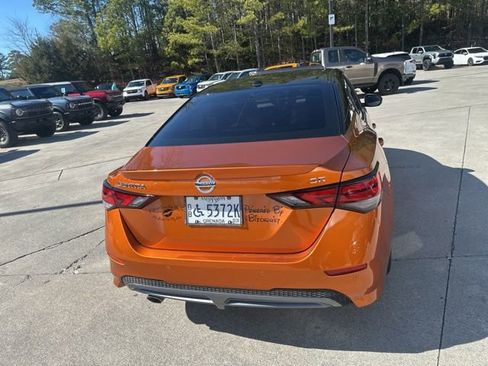 Used 2023 Nissan Sentra SR w/ SR Premium Package image 15