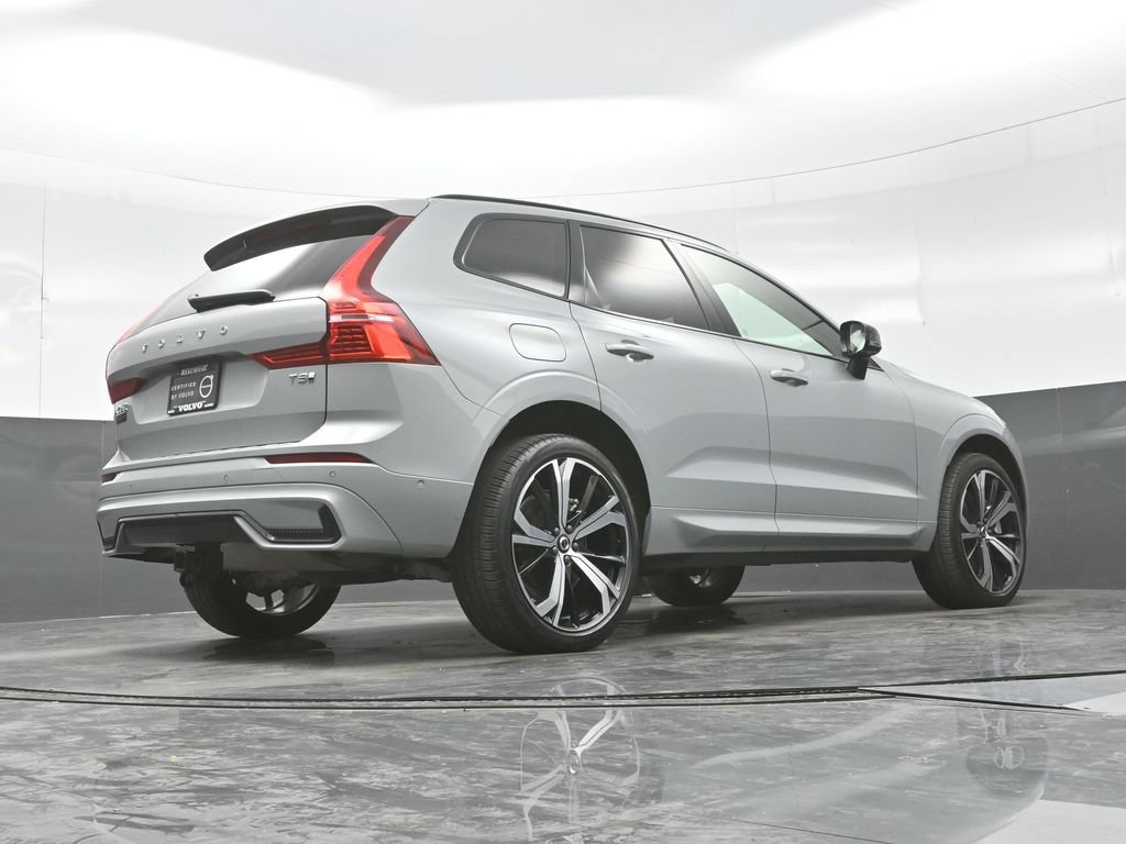 Used 2025 Volvo XC60 T8 Ultra w/ Protection Package Premier AWD/4WD image 29