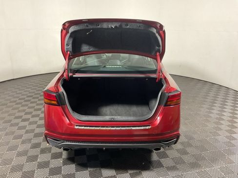 Used 2019 Nissan Altima 2.5 SR w/ SR Premium Package AWD/4WD image 16