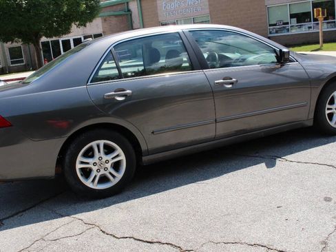 Used 2006 Honda Accord EX-L image 3
