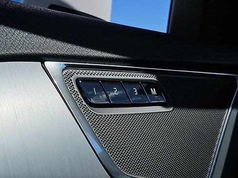 Used 2024 Volvo XC90 B5 Core w/ Climate Package image 25