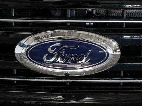 Certified 2025 Ford F350 Platinum AWD/4WD image 13