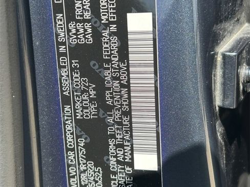 Used 2024 Volvo XC60 B5 Plus image 32