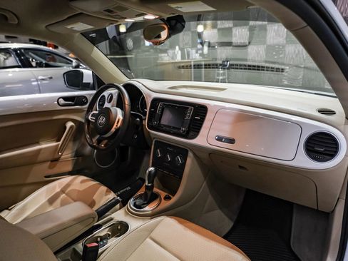 Used 2016 Volkswagen Beetle 1.8T SE image 10