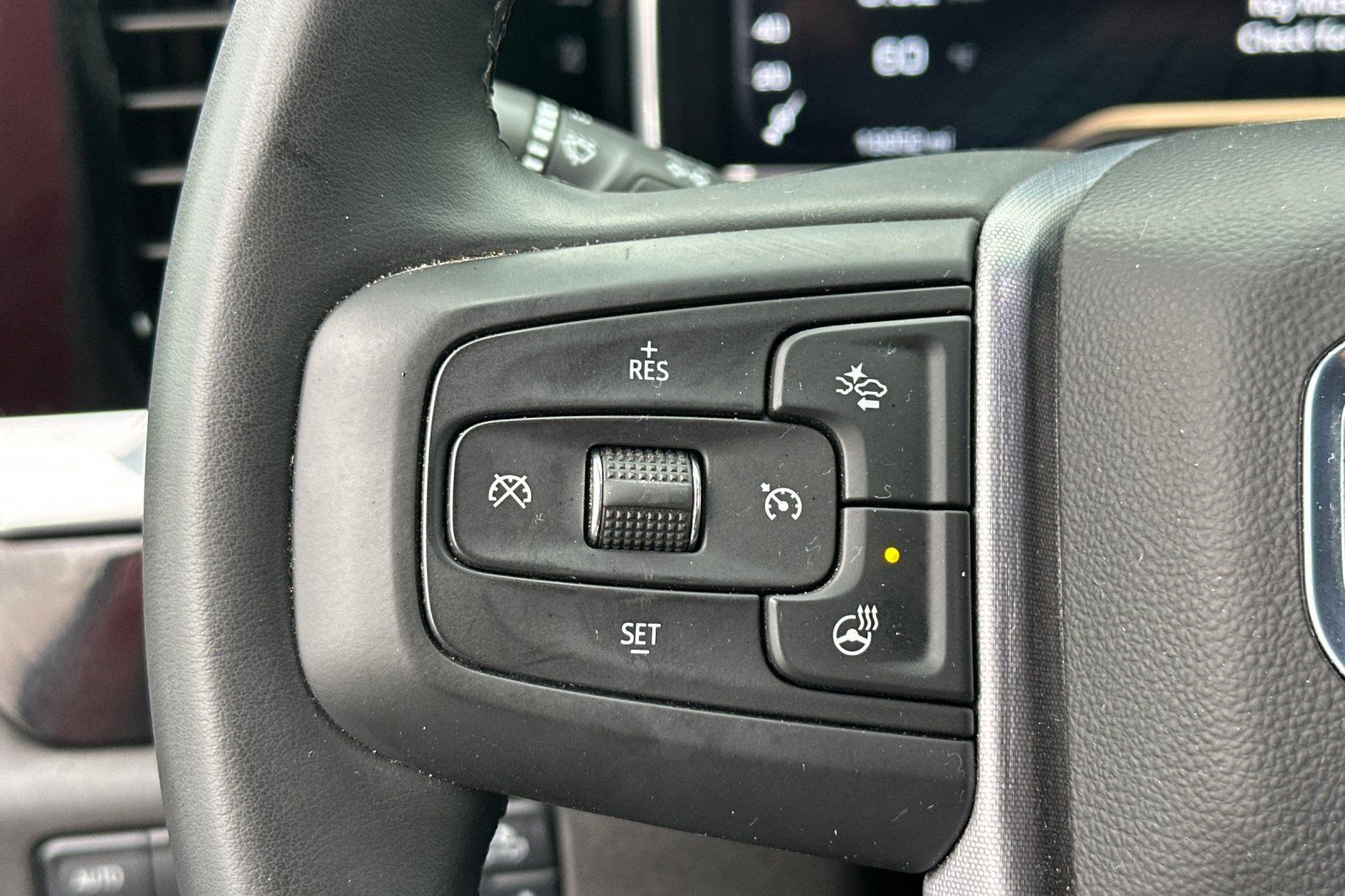 Used 2025 GMC Sierra 2500 SLT w/ SLT Premium Package AWD/4WD image 28