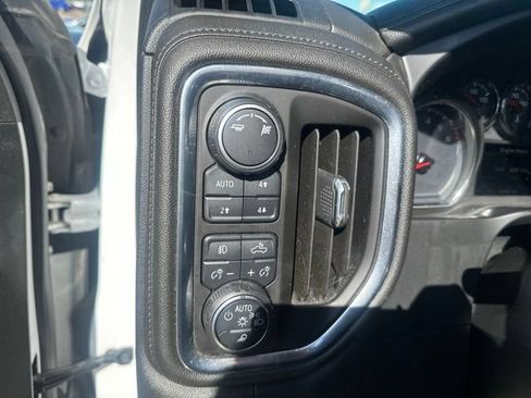 Used 2019 Chevrolet Silverado 1500 LTZ w/ LTZ Premium Package AWD/4WD image 18