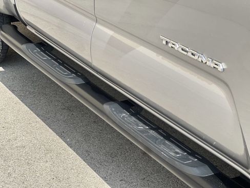 Used 2021 Toyota Tacoma SR5 image 15