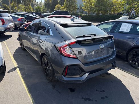 Used 2018 Honda Civic EX image 4