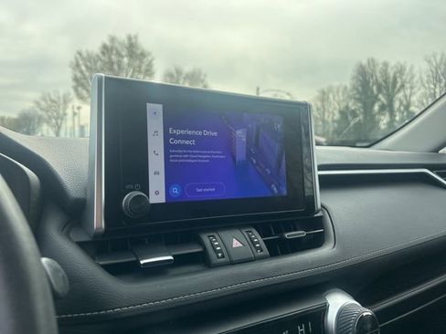 Used 2024 Toyota RAV4 XLE Premium image 22