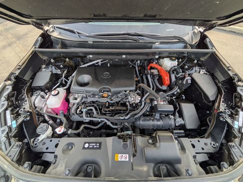 Used 2023 Toyota RAV4 XLE image 22