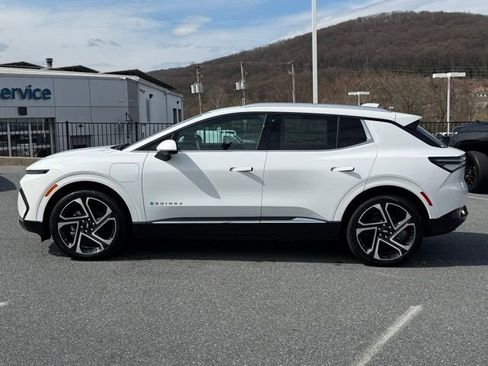 New 2026 Chevrolet Equinox EV LT w/ Convenience Package II FWD image 11