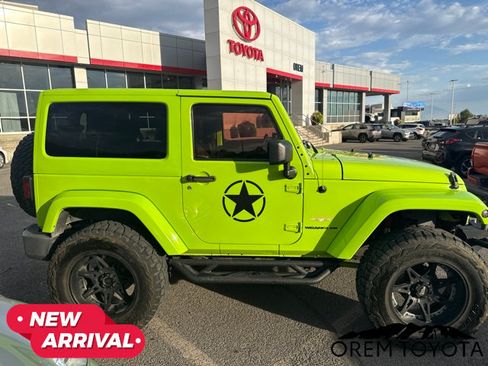 Used 2012 Jeep Wrangler Sahara w/ Connectivity Group AWD/4WD image 4