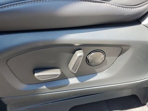 Certified 2023 Ford Explorer XLT w/ Equipment Group 202A AWD/4WD image 13