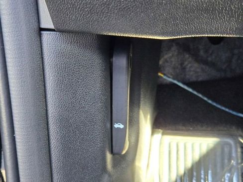 New 2026 Kia Sorento S w/ S Panoramic Sunroof Package FWD image 17