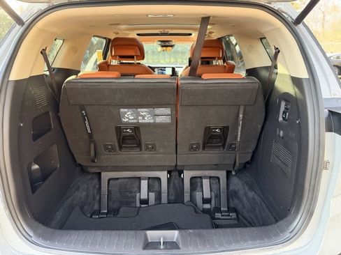 Used 2024 Kia Carnival SX Prestige image 28