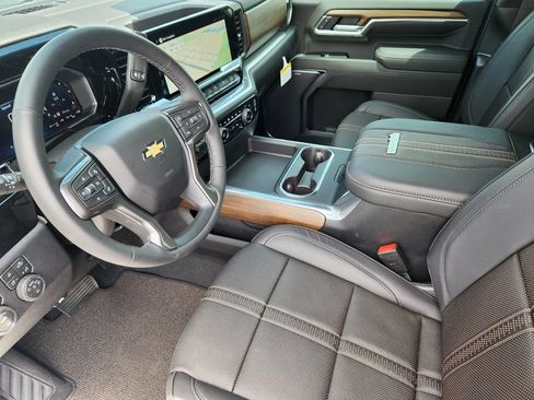 New 2026 Chevrolet Silverado 3500 High Country w/ High Country Premium Package AWD/4WD image 8