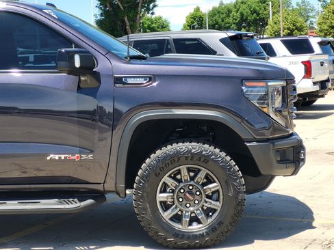 Used 2024 GMC Sierra 1500 AT4X AWD/4WD image 7