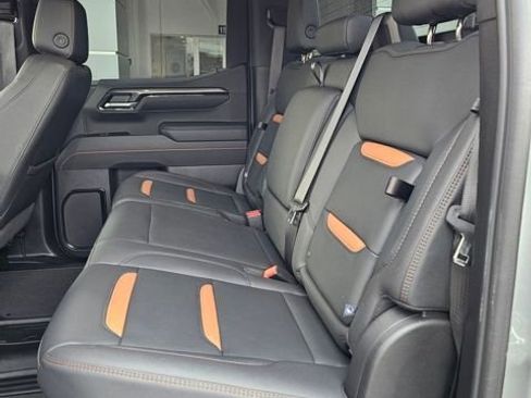 Used 2025 GMC Sierra 1500 AT4 image 26
