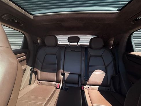 Certified 2023 Porsche Cayenne GTS AWD/4WD image 26