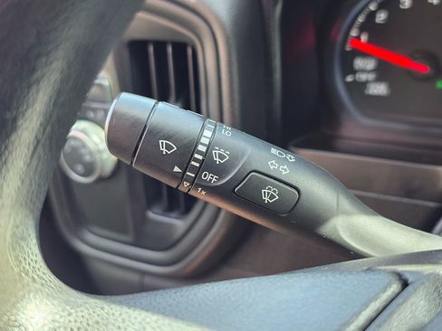 Used 2021 Chevrolet Silverado 1500 Custom image 40