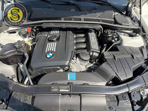 Used 2010 BMW 328i Sedan RWD image 29
