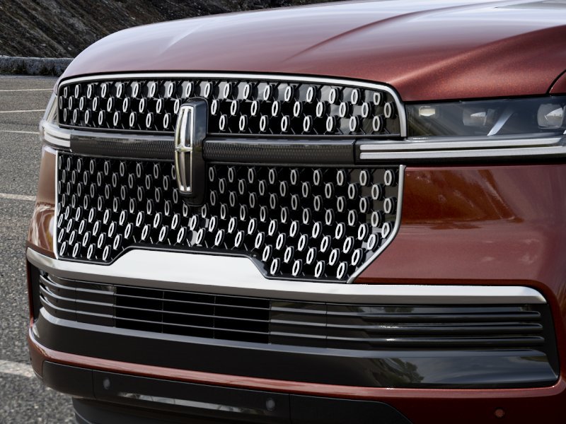 New 2027 Lincoln Navigator Reserve AWD/4WD image 17