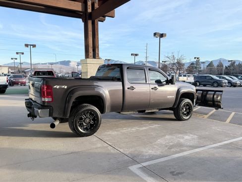 Used 2011 GMC Sierra 2500 SLE w/ SLE Preferred Package image 2