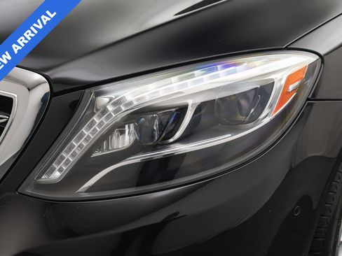 Used 2017 Mercedes-Benz Maybach S 550 4MATIC image 29