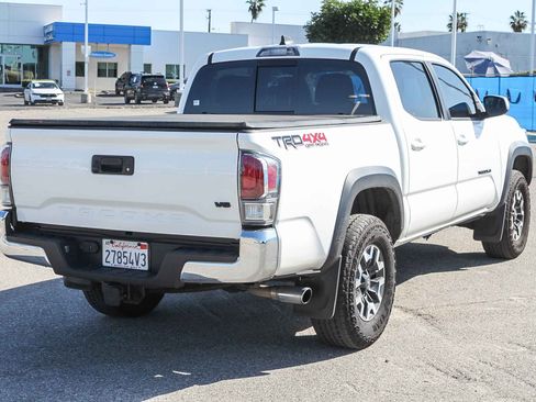 Used 2023 Toyota Tacoma TRD Off-Road image 9