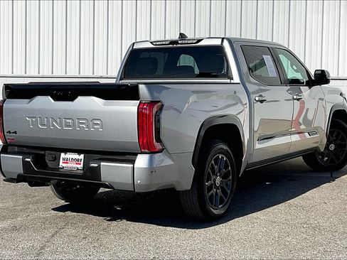Used 2024 Toyota Tundra Platinum AWD/4WD image 17