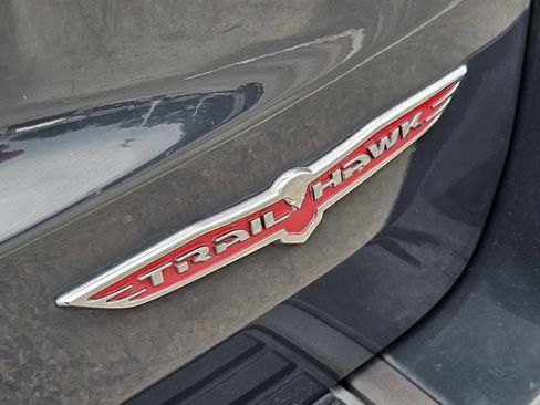 Used 2017 Jeep Grand Cherokee Trailhawk w/ Trailhawk Luxury Group image 10