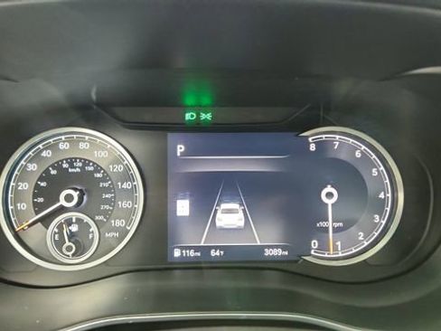 Used 2025 Genesis G70 3.3T Advanced image 39