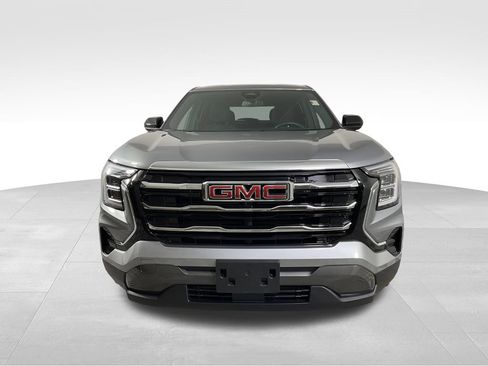Used 2025 GMC Terrain Elevation AWD/4WD image 3