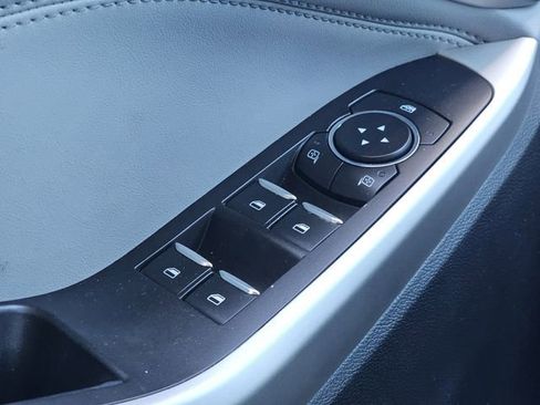 Used 2021 Ford Explorer XLT w/ Equipment Group 202A image 15