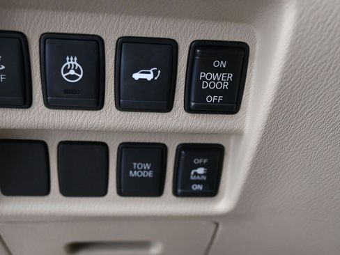 Used 2014 Nissan Pathfinder Platinum w/ Platinum Premium Package image 24