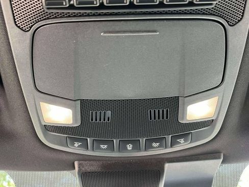 Used 2022 Ford F250 Lariat w/ Lariat Ultimate Package AWD/4WD image 37