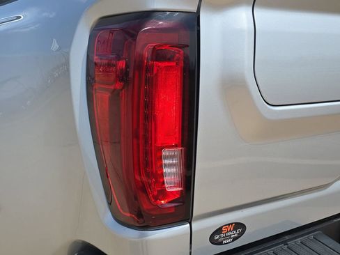 Used 2022 GMC Sierra 3500 Denali AWD/4WD image 35