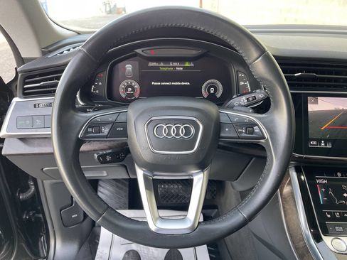 Used 2020 Audi Q8 Premium Plus w/ Premium Plus Package image 16