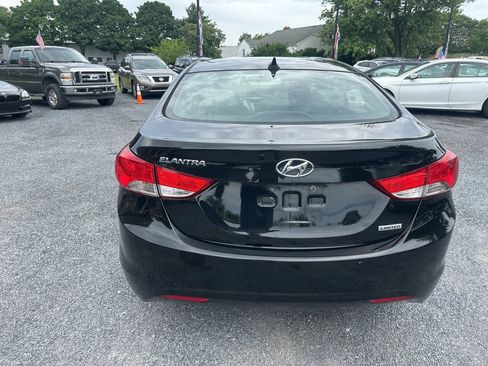 Used 2013 Hyundai Elantra Limited w/ Technology Pkg FWD image 4