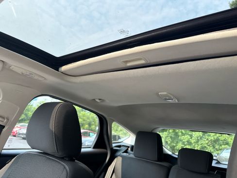 Used 2014 Ford Focus SE FWD image 23