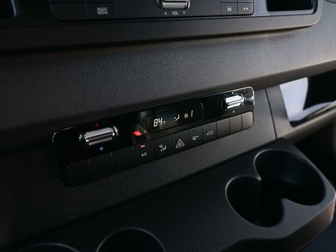 Used 2023 Mercedes-Benz Sprinter 4500 image 14