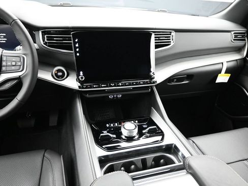 New 2026 Jeep Grand Wagoneer Limited AWD/4WD image 6