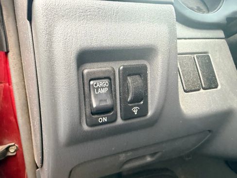 Used 2004 Nissan Frontier XE w/ (VTP) Value Truck Pkg image 11